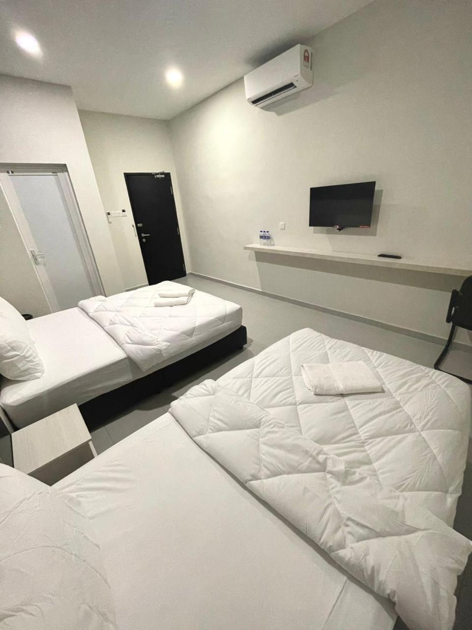 Garden Inns Motel Кангар Экстерьер фото