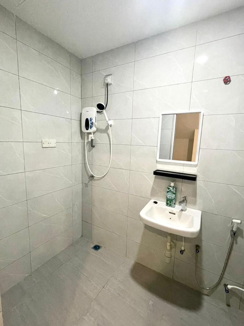 Garden Inns Motel Кангар Экстерьер фото
