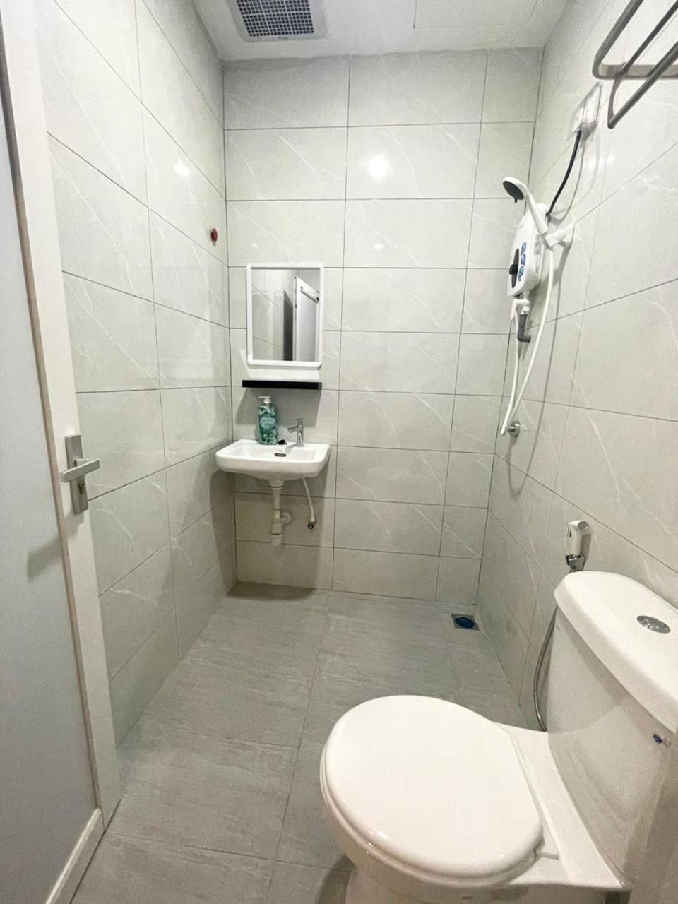 Garden Inns Motel Кангар Экстерьер фото